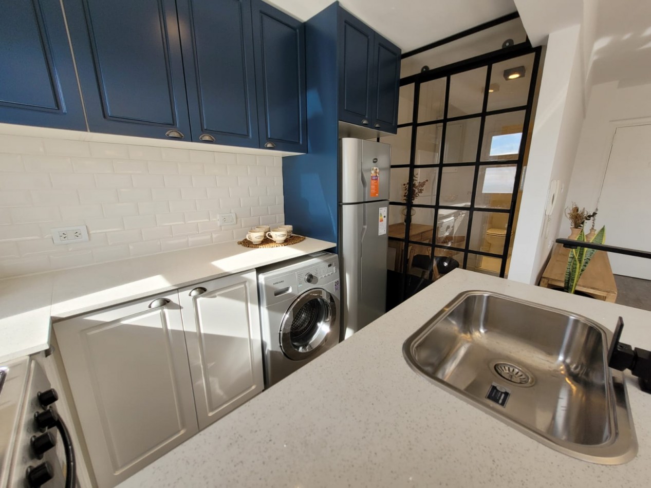 EN VENTA 2 AMBIENTES CON DEPENDENCIA Y ¡VISTA AL MAR!