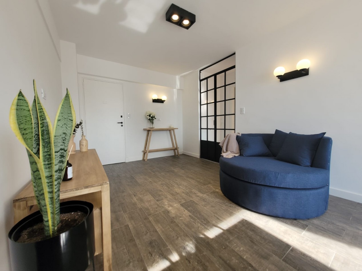 EN VENTA 2 AMBIENTES CON DEPENDENCIA Y ¡VISTA AL MAR!