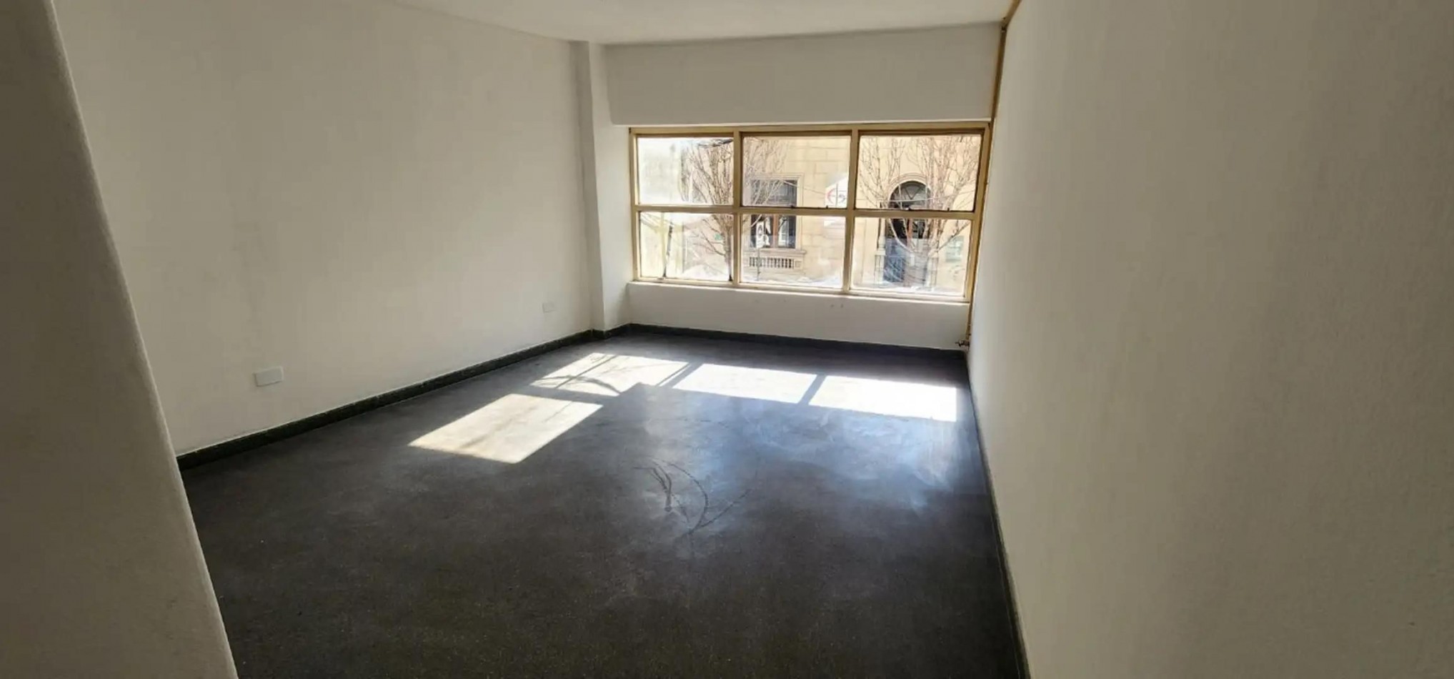 VENTA 4 AMBIENTES - EDIFICIO PINAS PERGAMINO-