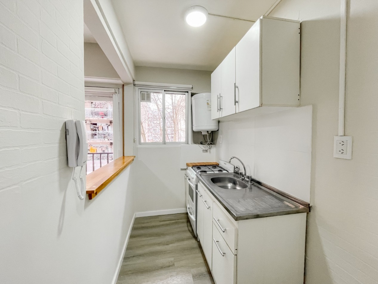 AMBIENTE Y MEDIO RECICLADO y AMOBLADO -PASEO ALDREY-