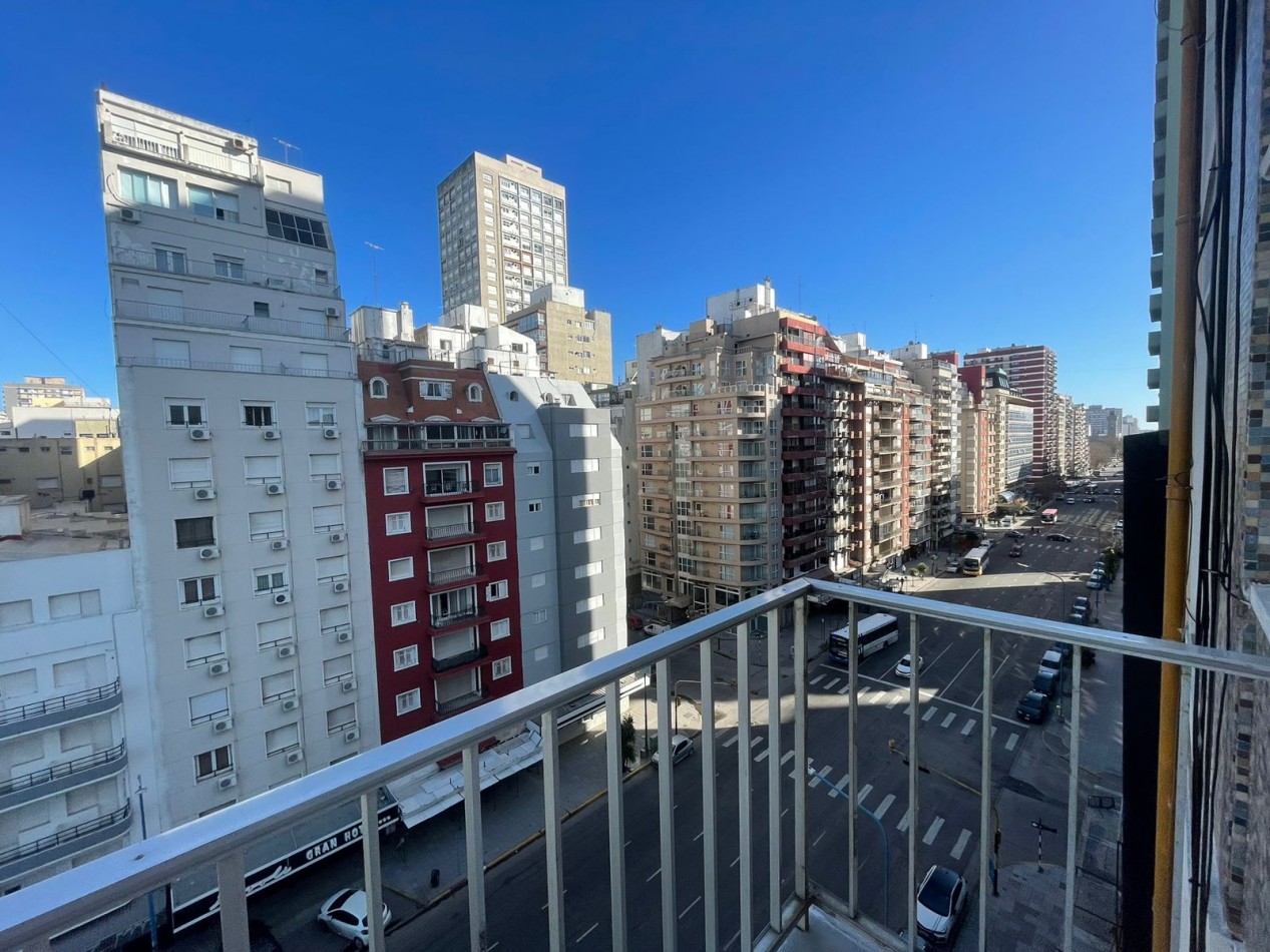 VENTA 3 AMBIENTES CON DEPENDENCIA Y VISTA AL MAR- LURO 2200-