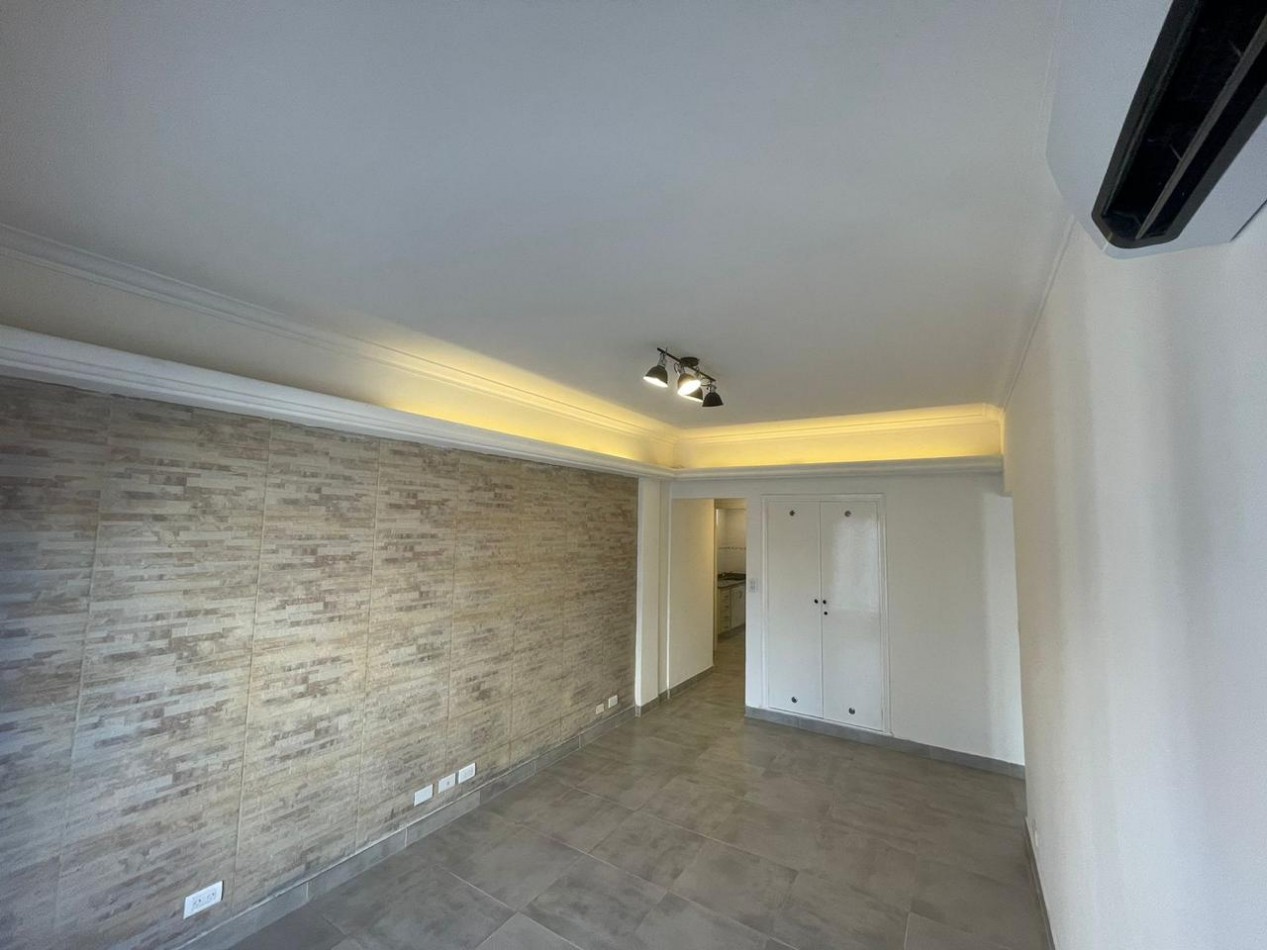 VENTA 3 AMBIENTES CON DEPENDENCIA Y VISTA AL MAR- LURO 2200-