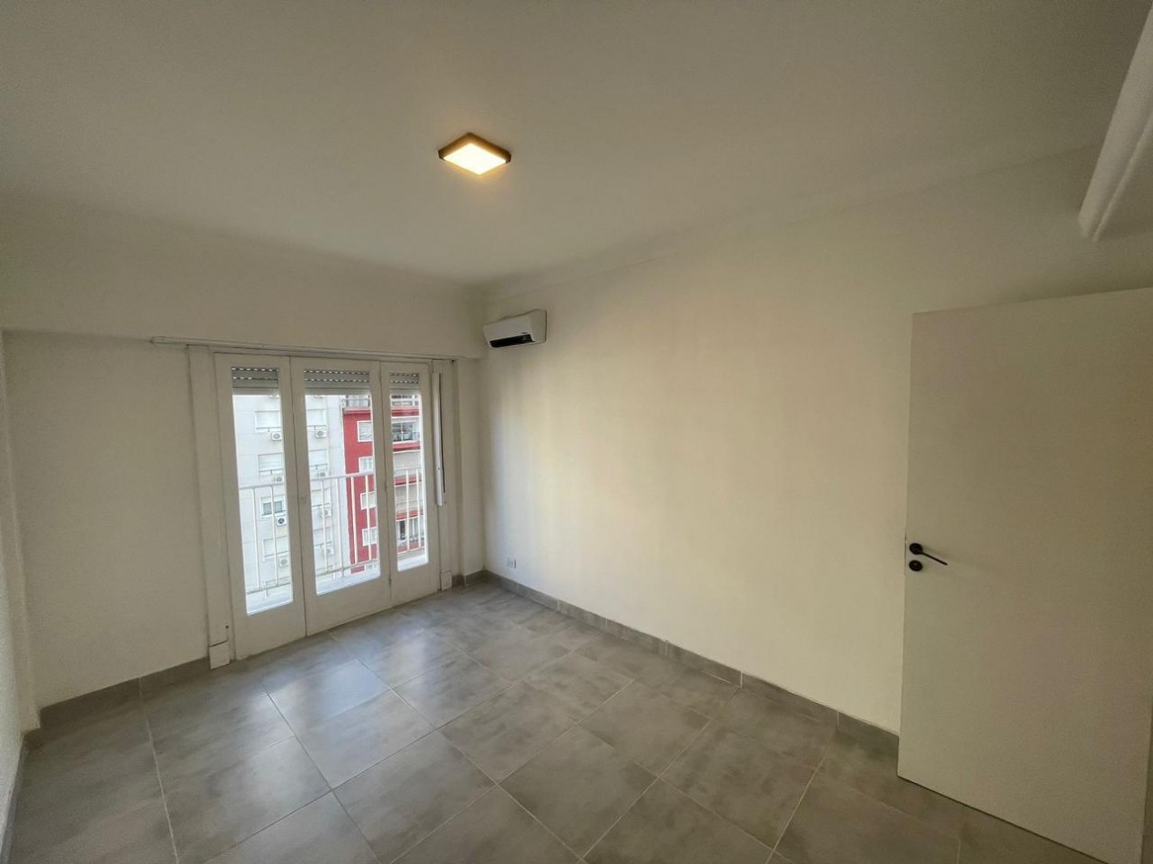 VENTA 3 AMBIENTES CON DEPENDENCIA Y VISTA AL MAR- LURO 2200-