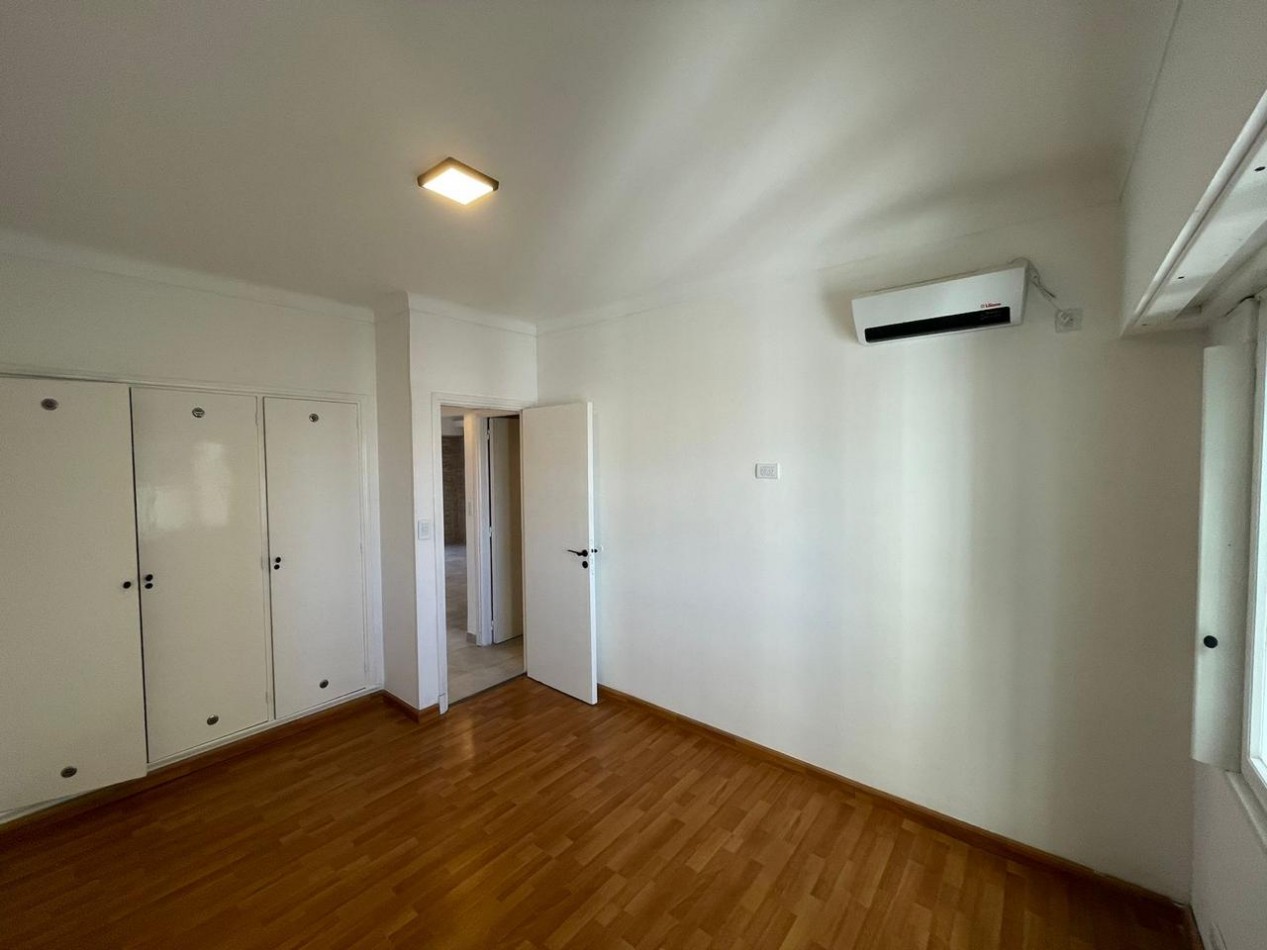 VENTA 3 AMBIENTES CON DEPENDENCIA Y VISTA AL MAR- LURO 2200-