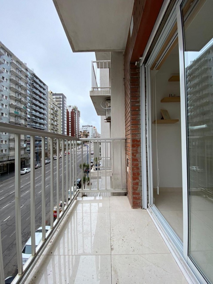MONOAMBIENTE RECICLADO CON BALCON - PLAZA COLON-