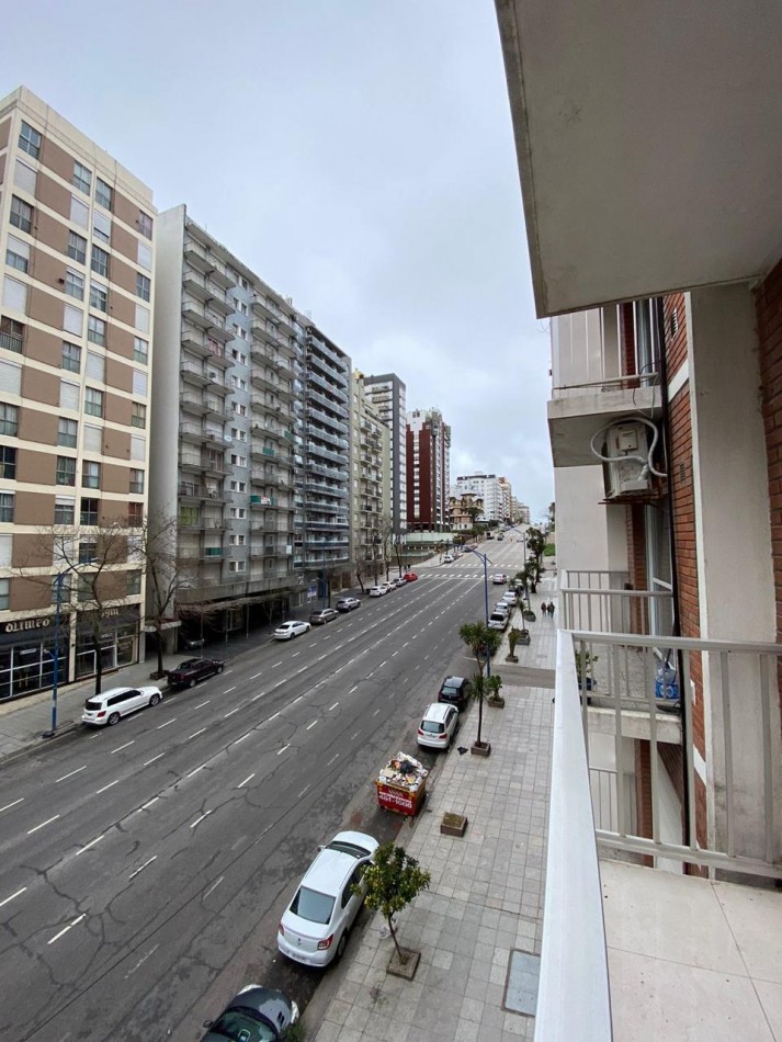 MONOAMBIENTE RECICLADO CON BALCON - PLAZA COLON-