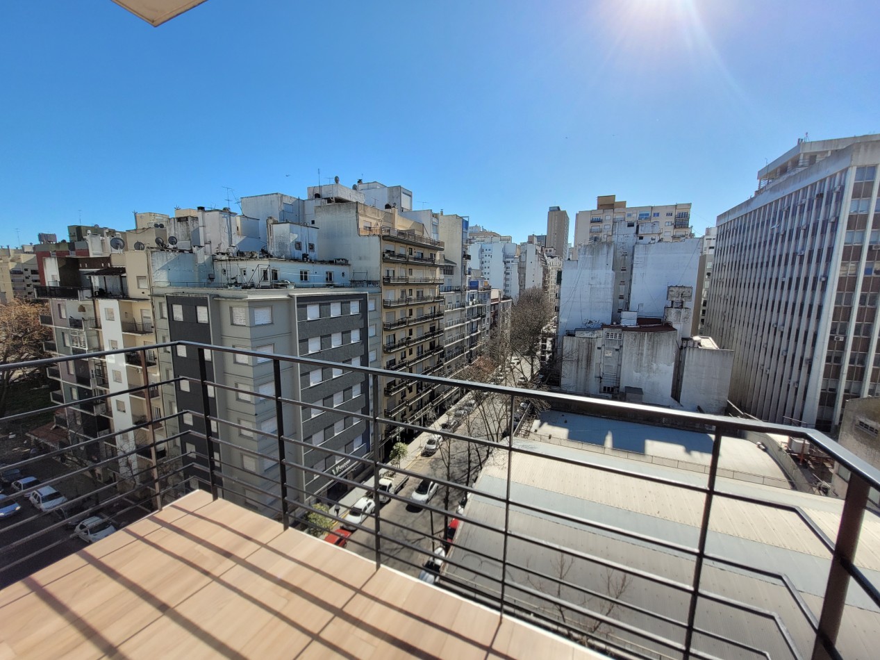 VENTA 2 AMBIENTES RECICLADO CON BALCON - BS AS 2400-