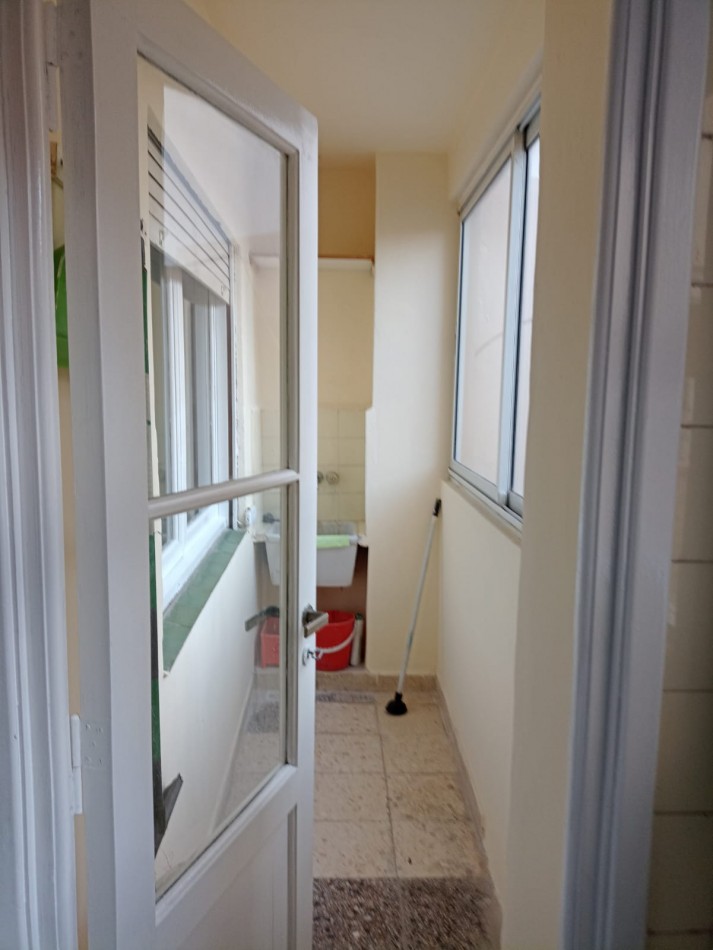 VENTA 3 AMBIENTES A UNA CUADRA DEL MAR- LA PERLA-