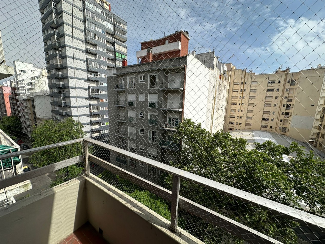 2 AMBIENTES CON BALCON - BROWN 1839 -