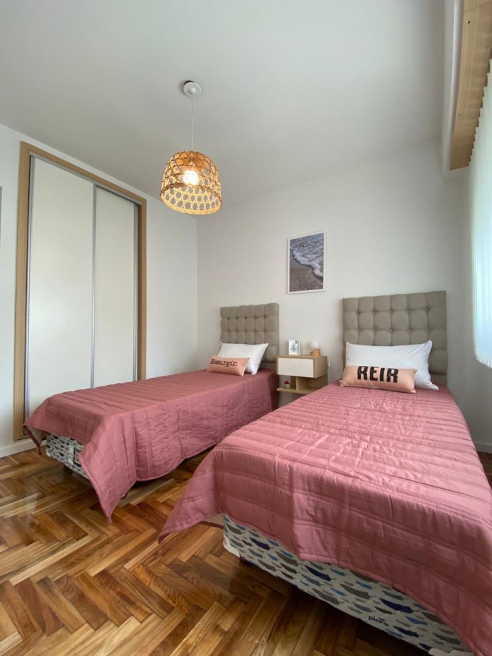 VENTA 3 AMBIENTES A LA CALLE CON BALCON - PLAZA MITRE -
