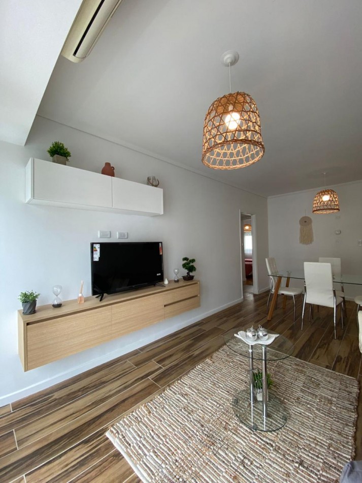VENTA 3 AMBIENTES A LA CALLE CON BALCON - PLAZA MITRE -