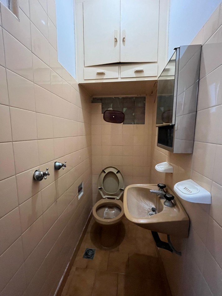 VENTA 3 AMBIENTES CON DEPENDENCIA - PLAZA COLON-