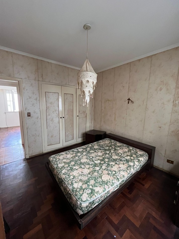 VENTA 3 AMBIENTES CON DEPENDENCIA - PLAZA COLON-