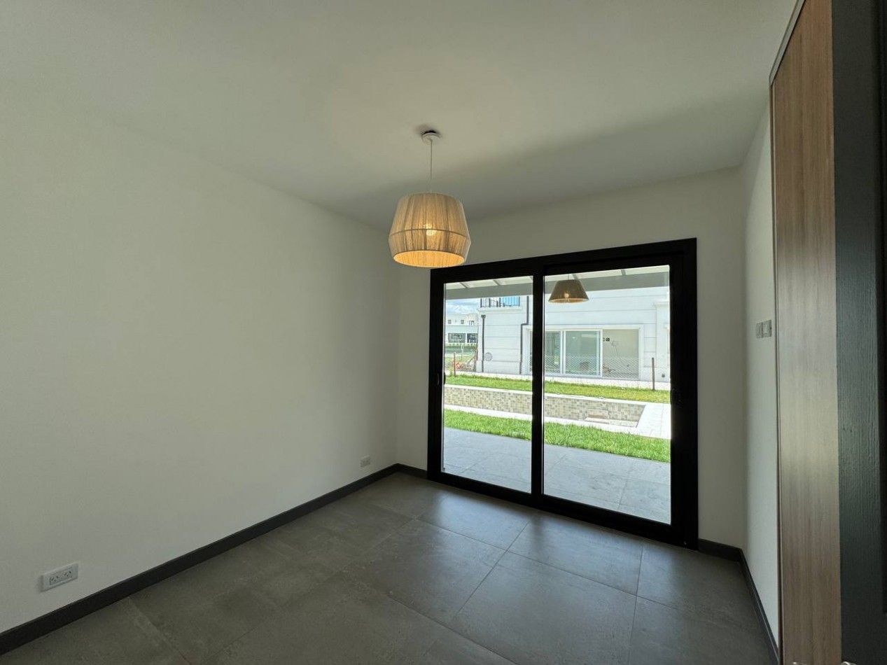 VENTA CASA 4 AMBIENTES - RUMENCO JOVEN-