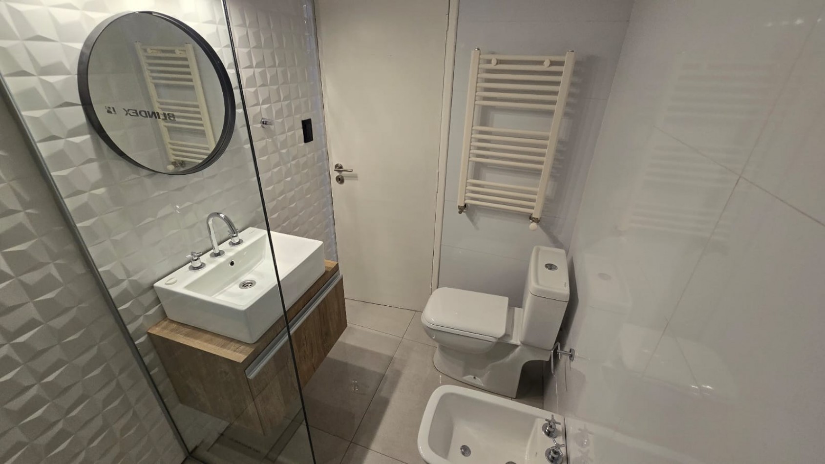 VENTA 3 AMBIENTES RECICLADO CON BALCON - LA PERLA -