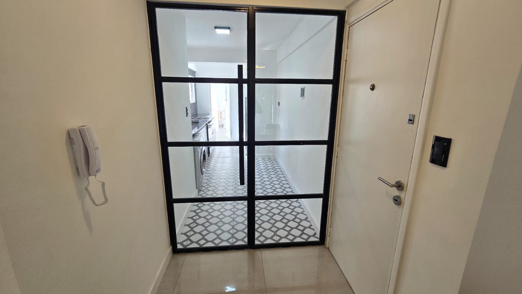 VENTA 3 AMBIENTES RECICLADO CON BALCON - LA PERLA -