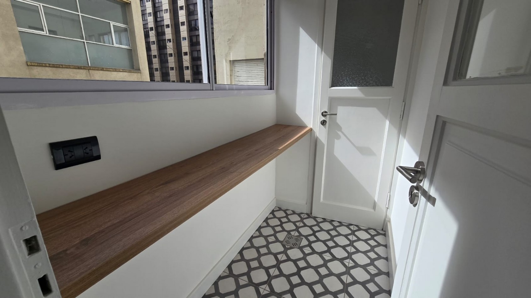 VENTA 3 AMBIENTES RECICLADO CON BALCON - LA PERLA -
