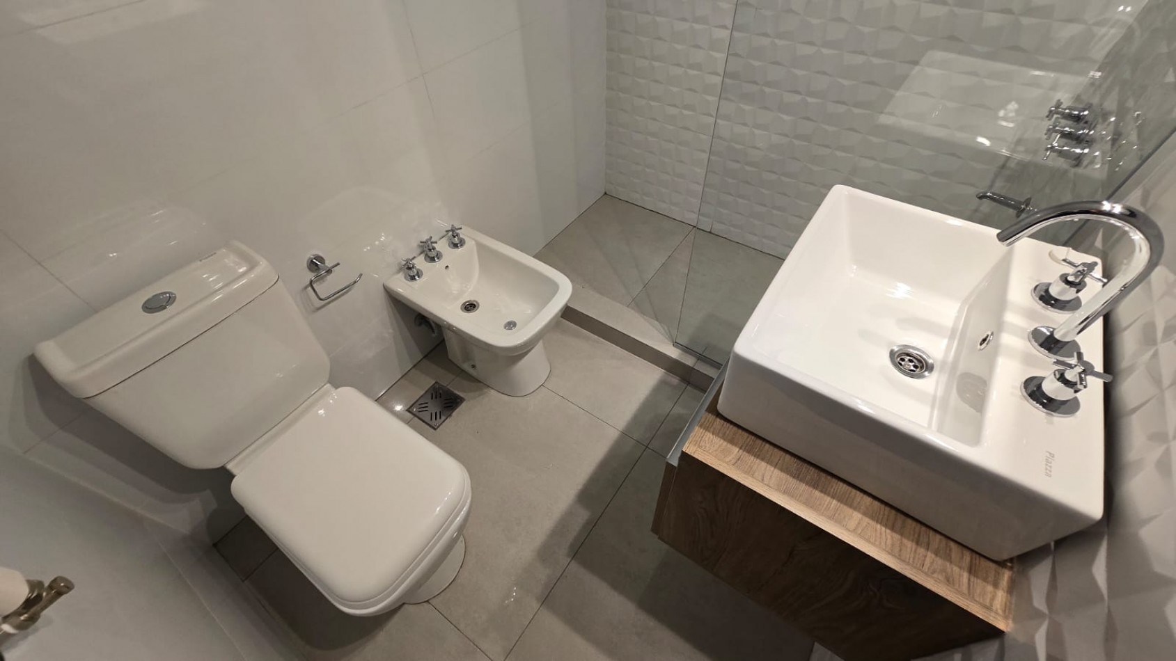 VENTA 3 AMBIENTES RECICLADO CON BALCON - LA PERLA -