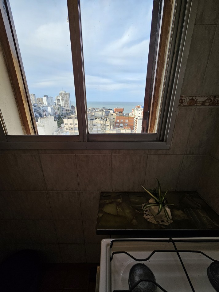 VENTA DOS AMBIENTES CON COCHERA - ZONA ALDREY-
