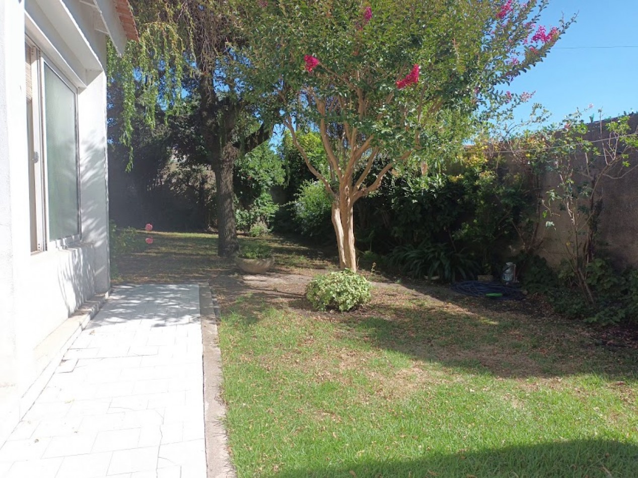CHALET 4 AMBIENTES VENTA - PUNTA MOGOTES-