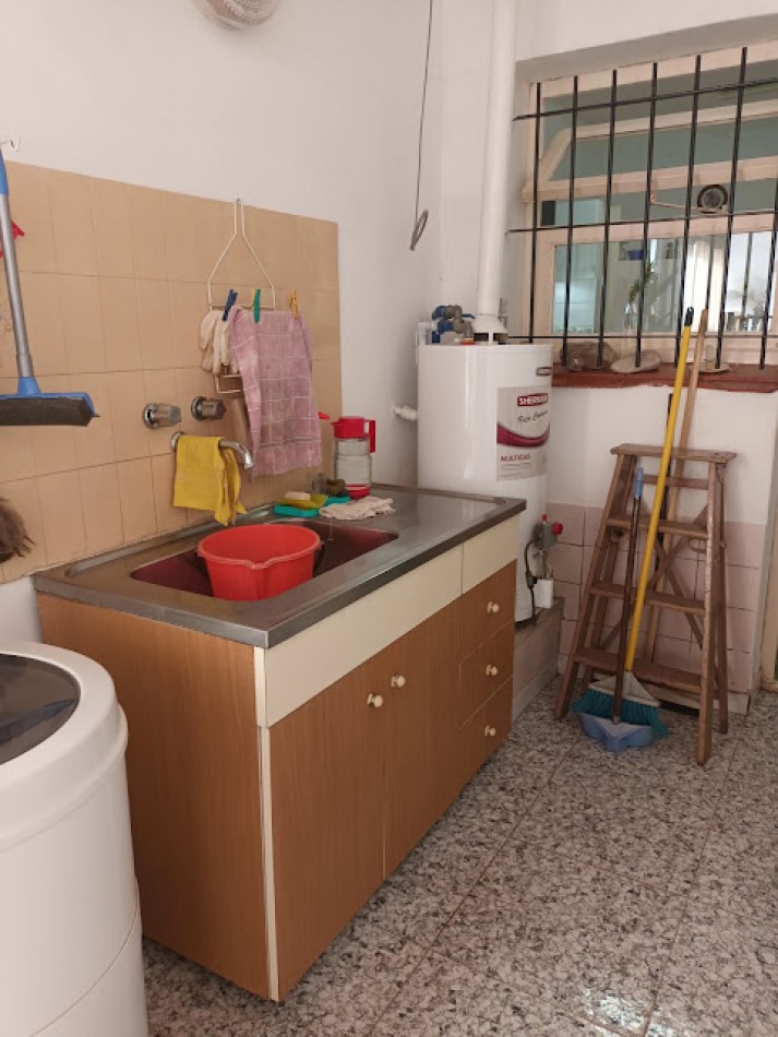 CHALET 4 AMBIENTES VENTA - PUNTA MOGOTES-