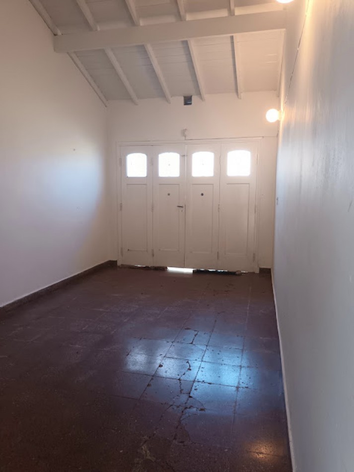 CHALET 4 AMBIENTES VENTA - PUNTA MOGOTES-