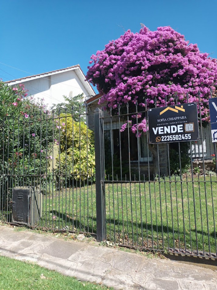 CHALET 4 AMBIENTES VENTA - PUNTA MOGOTES-