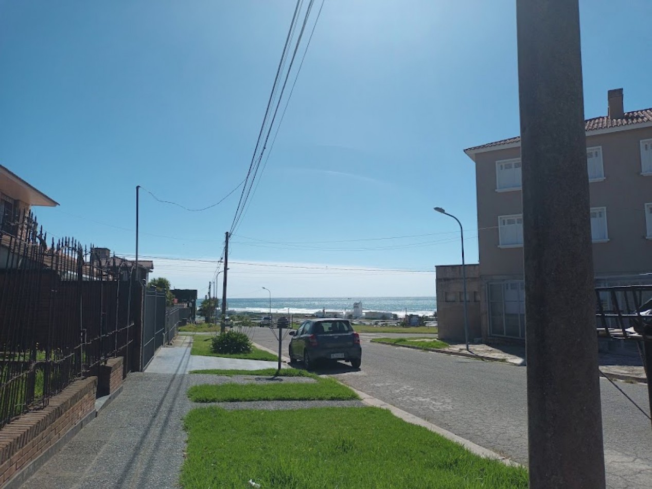 CHALET 4 AMBIENTES VENTA - PUNTA MOGOTES-