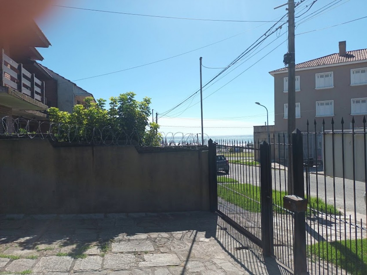 CHALET 4 AMBIENTES VENTA - PUNTA MOGOTES-