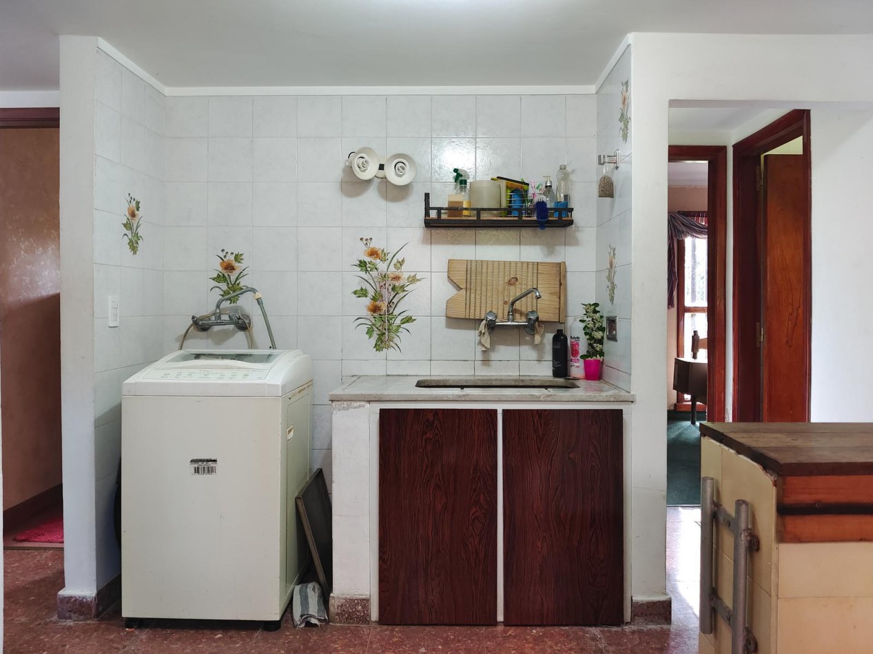 VENTA IMPORTANTE CHALET 5 AMBIENTES + PH 2 AMBIENTES -DIVINO ROSTRO -