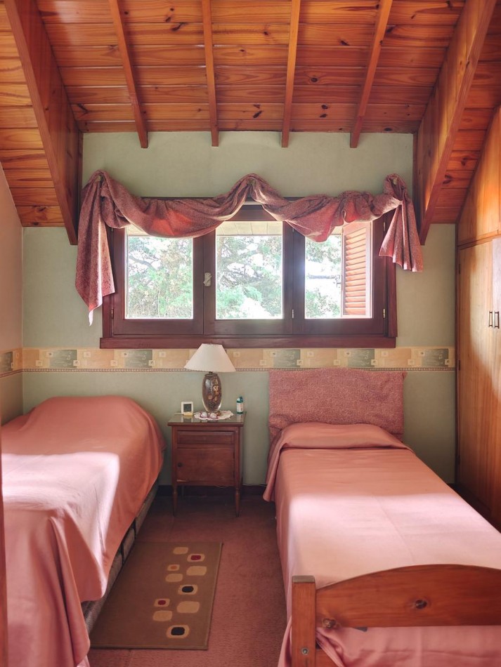 VENTA IMPORTANTE CHALET 5 AMBIENTES + PH 2 AMBIENTES -DIVINO ROSTRO -