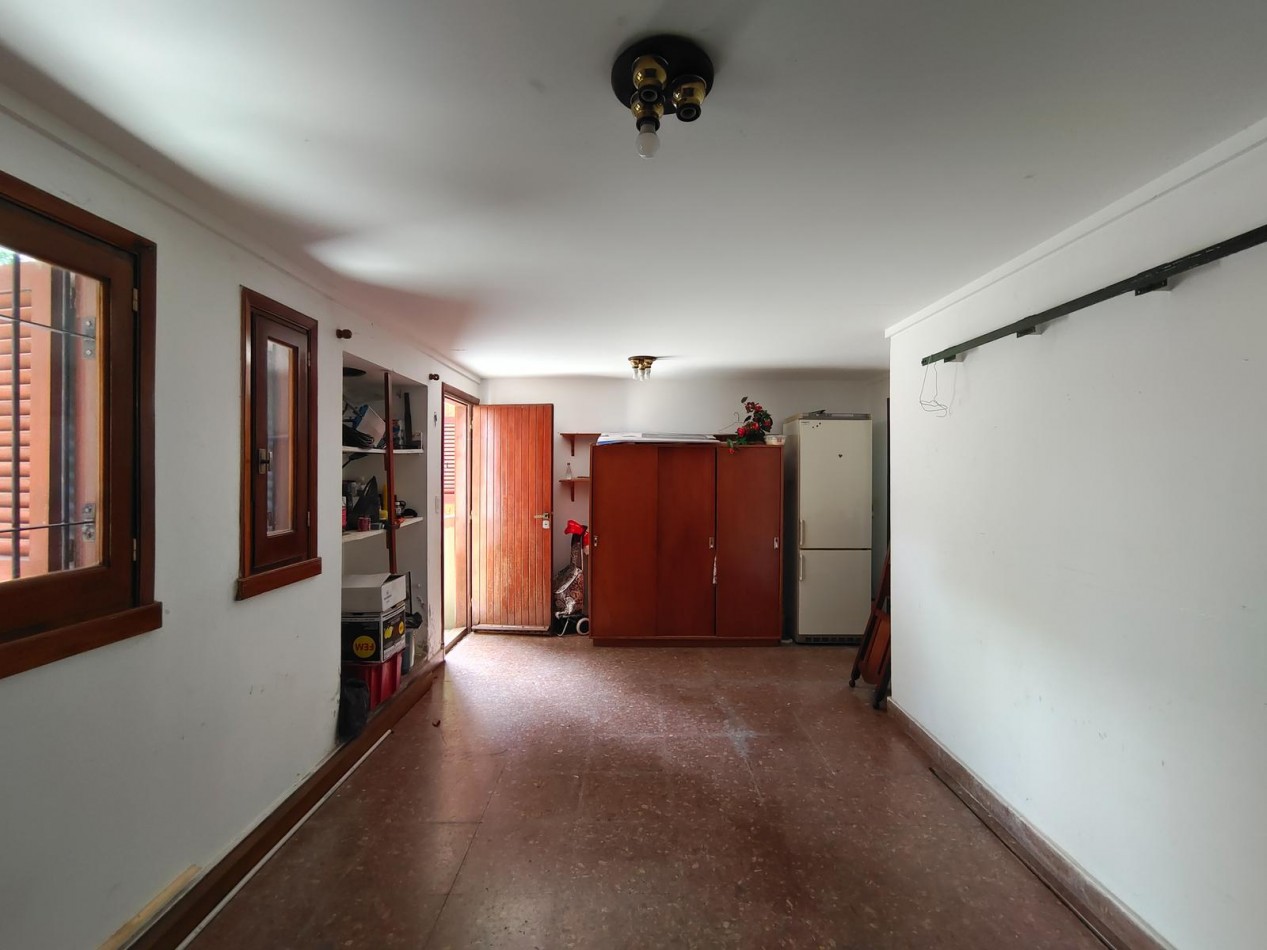 VENTA IMPORTANTE CHALET 5 AMBIENTES + PH 2 AMBIENTES -DIVINO ROSTRO -