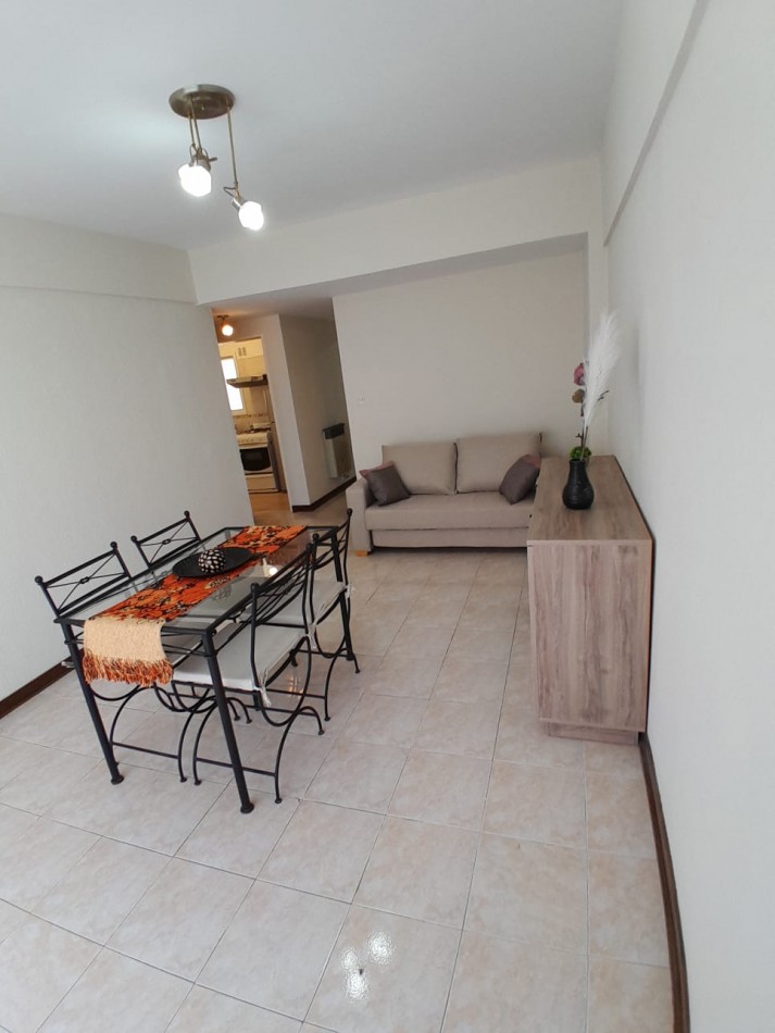 VENTA DOS AMBIENTES CON BALCON - BOLIVAR 2588 -