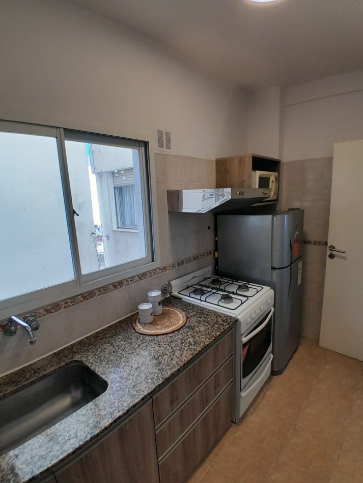 VENTA DOS AMBIENTES CON BALCON - BOLIVAR 2588 -