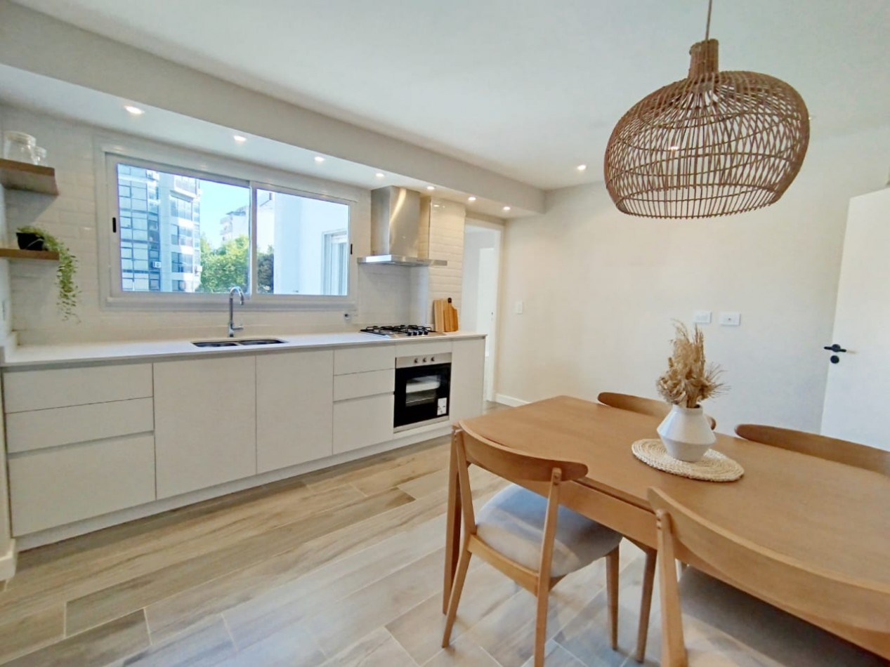 VENTA HERMOSO 4 AMBIENTES RECICLADO CON BALCON - LA PERLA -