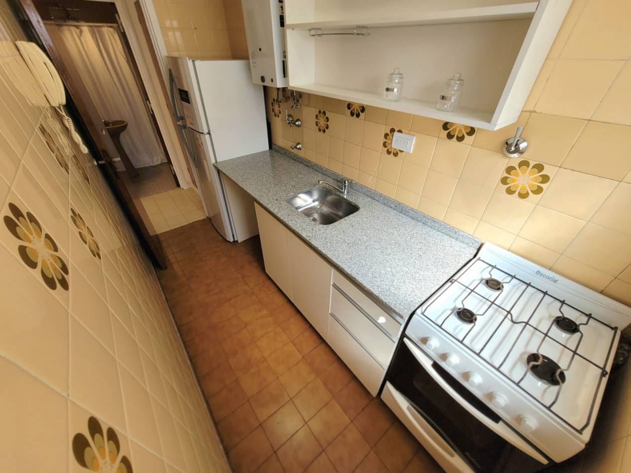 VENTA MONOAMBIENTE A LA CALLE - PLAZA COLON-