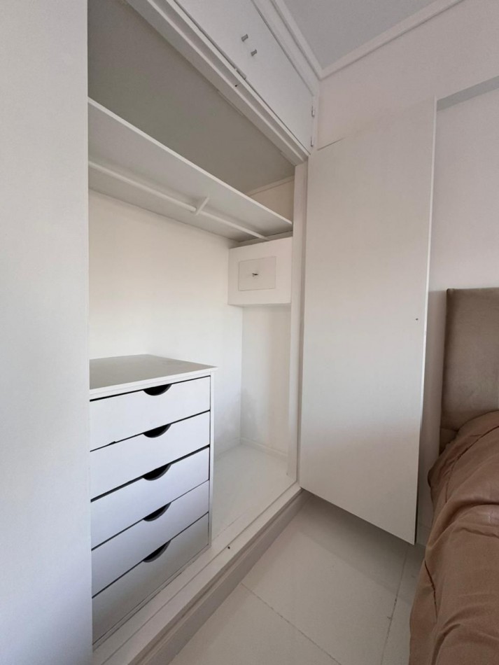 VENTA MONOAMBIENTE RECICLADO CON BALCON -PLAZA MITRE-