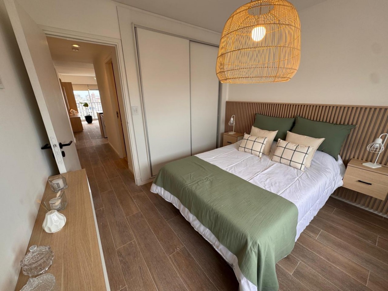 VENTA DOS AMBIENTES CON VISTA AL MAR - PLAZA COLON -
