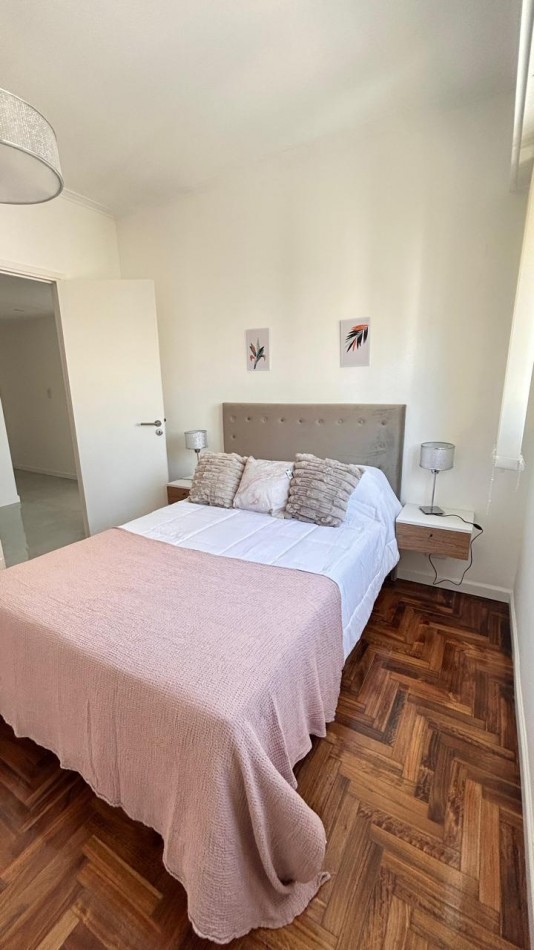 VENTA 3 AMBIENTES AL FRENTE CON BALCON - PLAZA COLON -