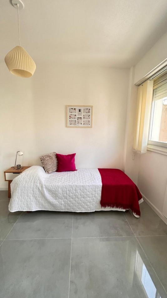 VENTA 3 AMBIENTES AL FRENTE CON BALCON - PLAZA COLON -