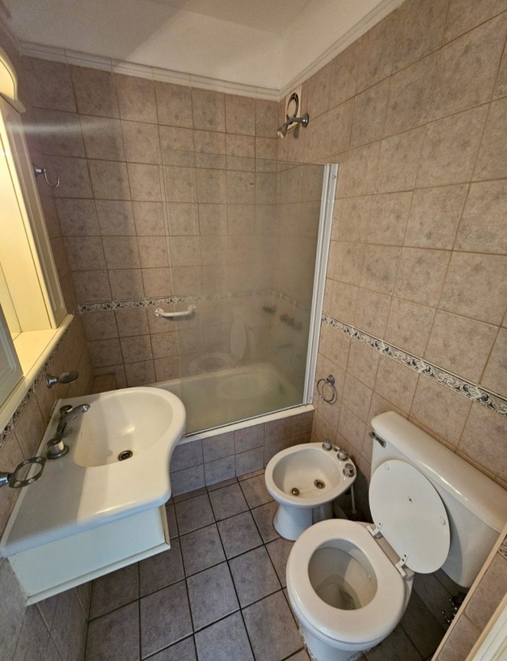 VENTA 2 AMBIENTES CON BALCON - ZONA ALDREY-