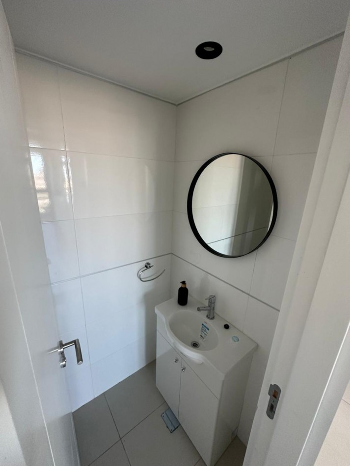 VENTA 2 AMBIENTES CON VISTA AL MAR Y LA PLAZA COLON!!!