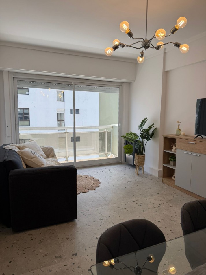 VENTA 2 AMBIENTES CON VISTA LATERAL AL MAR !! LA PERLA -