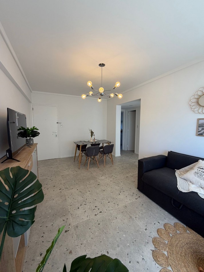 VENTA 2 AMBIENTES CON VISTA LATERAL AL MAR !! LA PERLA -