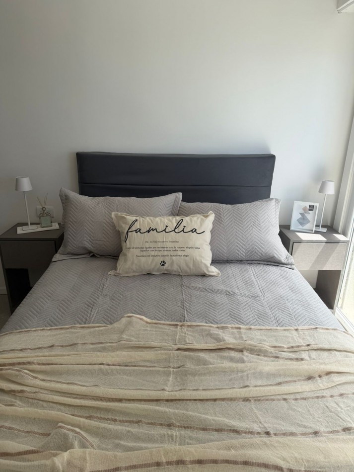 VENTA 2 AMBIENTES CON VISTA LATERAL AL MAR !! LA PERLA -