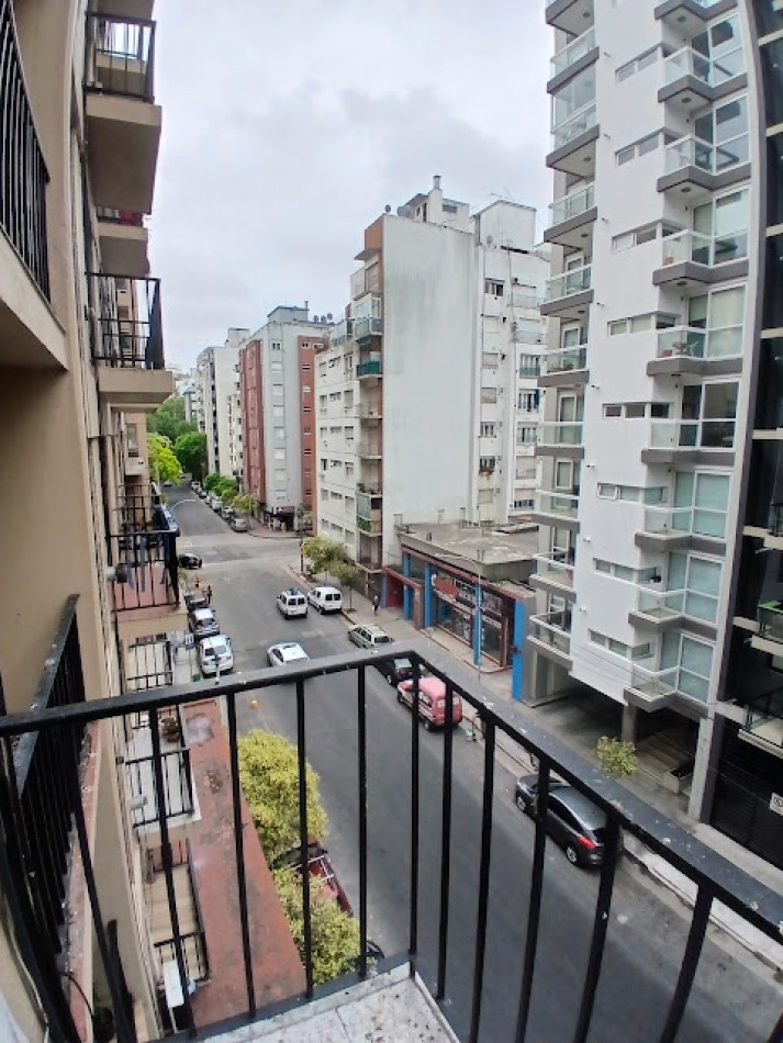 VENTA 2 AMBIENTES CON BALCON - ZONA ALDREY-