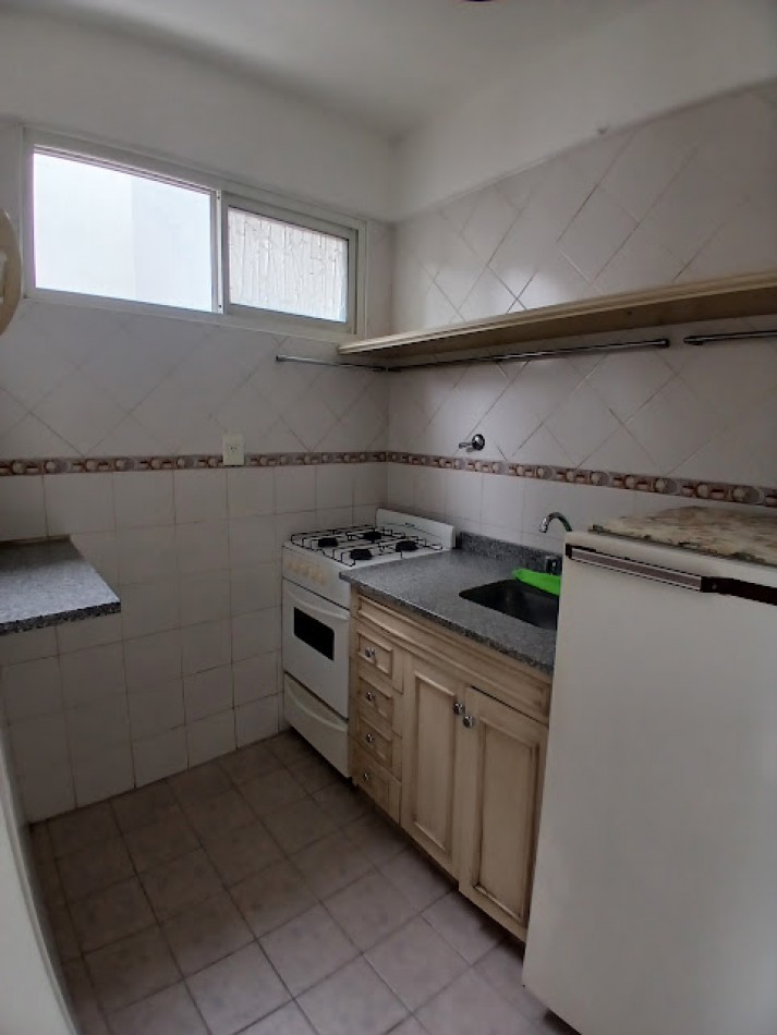 VENTA 2 AMBIENTES CON BALCON - ZONA ALDREY-