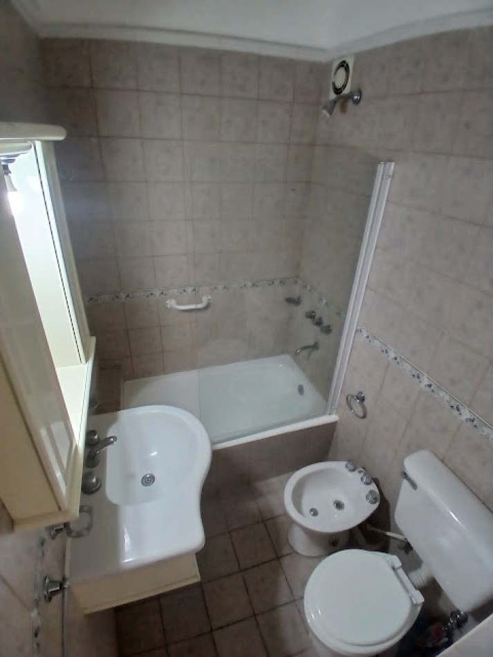 VENTA 2 AMBIENTES CON BALCON - ZONA ALDREY-