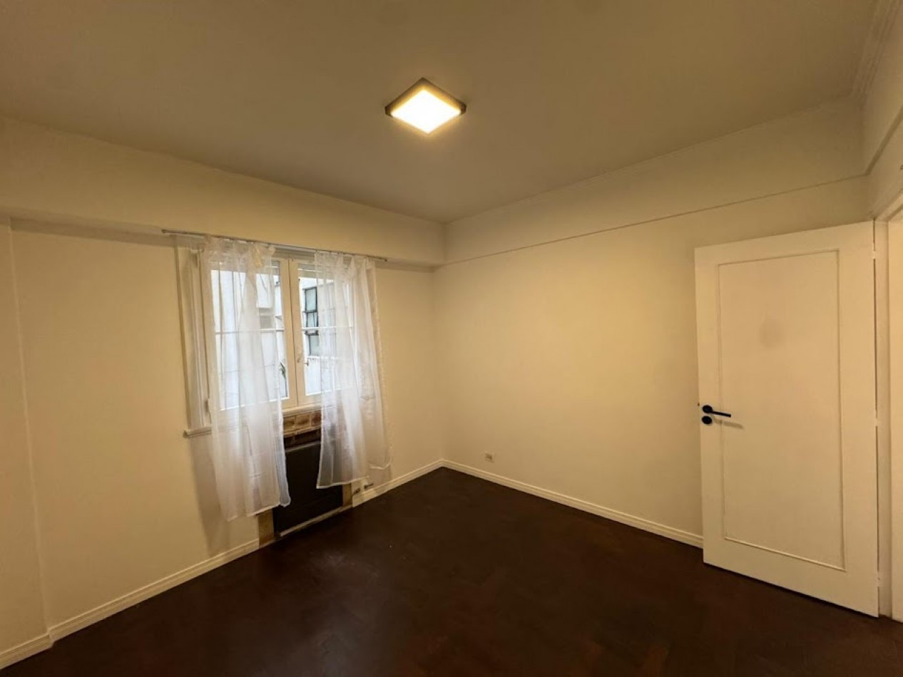 VENTA 3 AMBIENTES CON DEPENDENCIA - Plaza Colon -