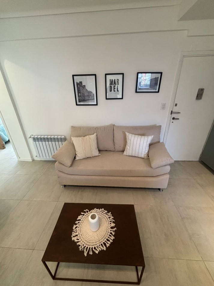 VENTA 3 AMBIENTES CON BALCON - LA PERLA-